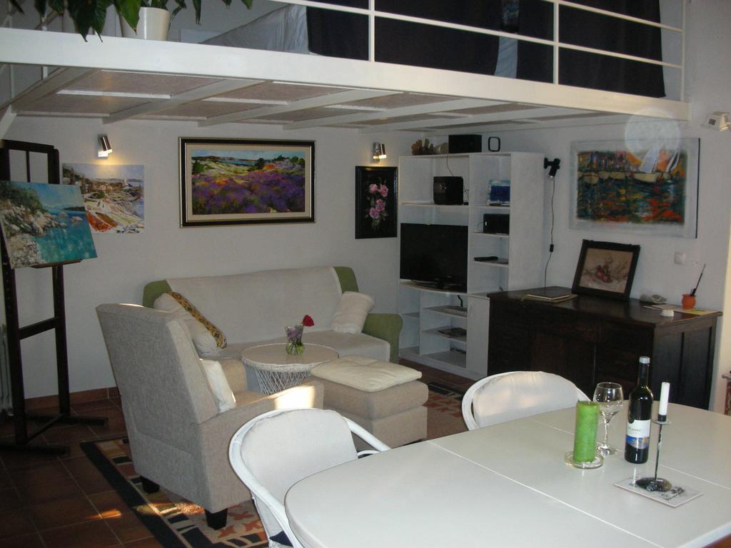 Apartment Croatia Art Drasnice Room photo
