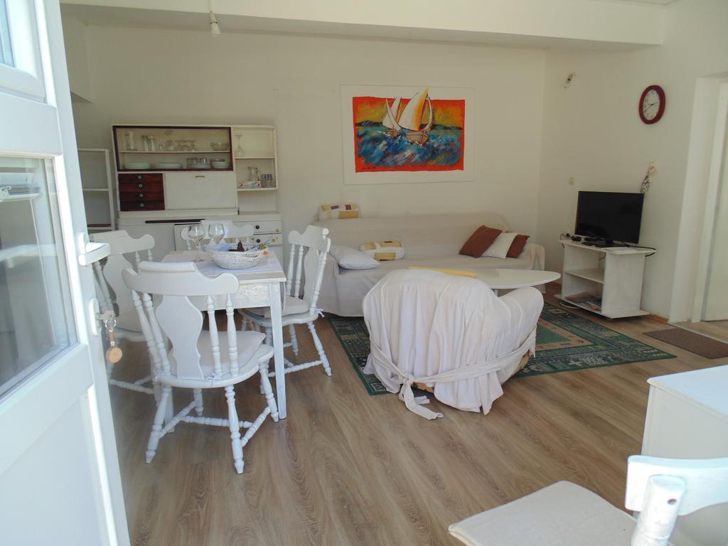 Apartment Croatia Art Drasnice Exterior photo